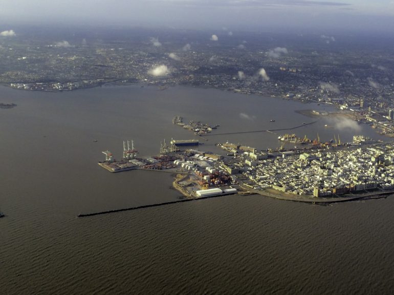 Uruguay ofrece su logística portuaria para apoyar exportaciones paraguayas
